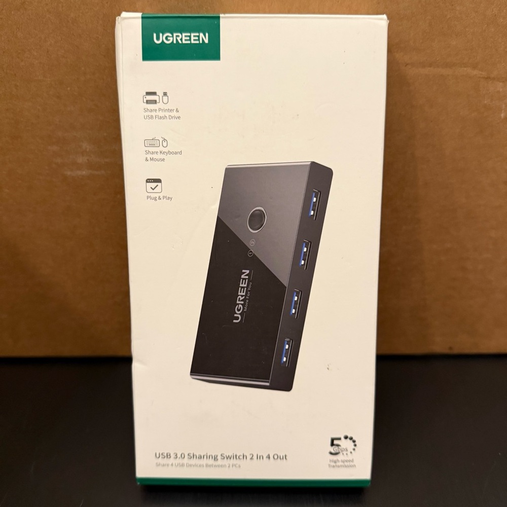 UGREEN USB 3.0 Sharing Switch 2 in 4 Out